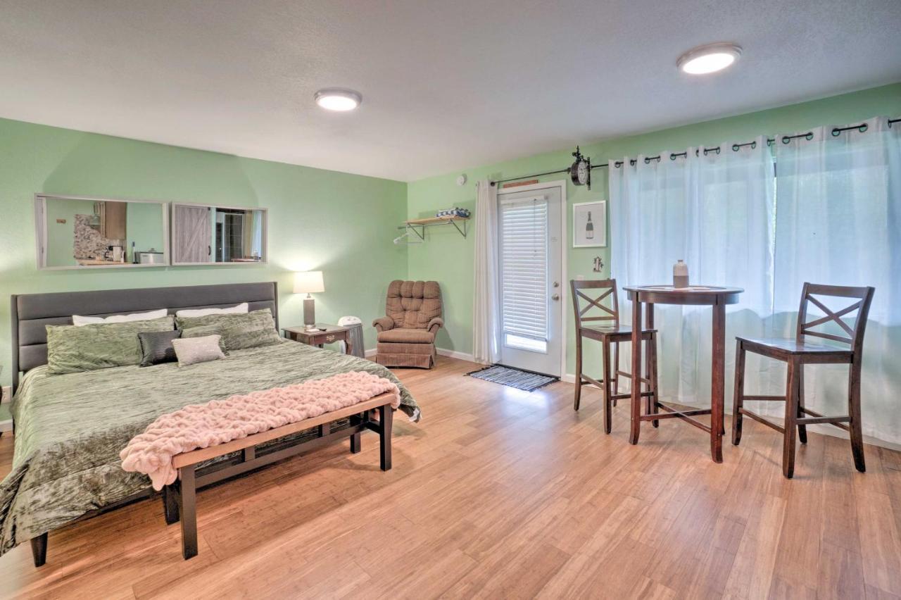 Soothing Studio With Lush Views 2 Mi To Beach! Smith River 외부 사진