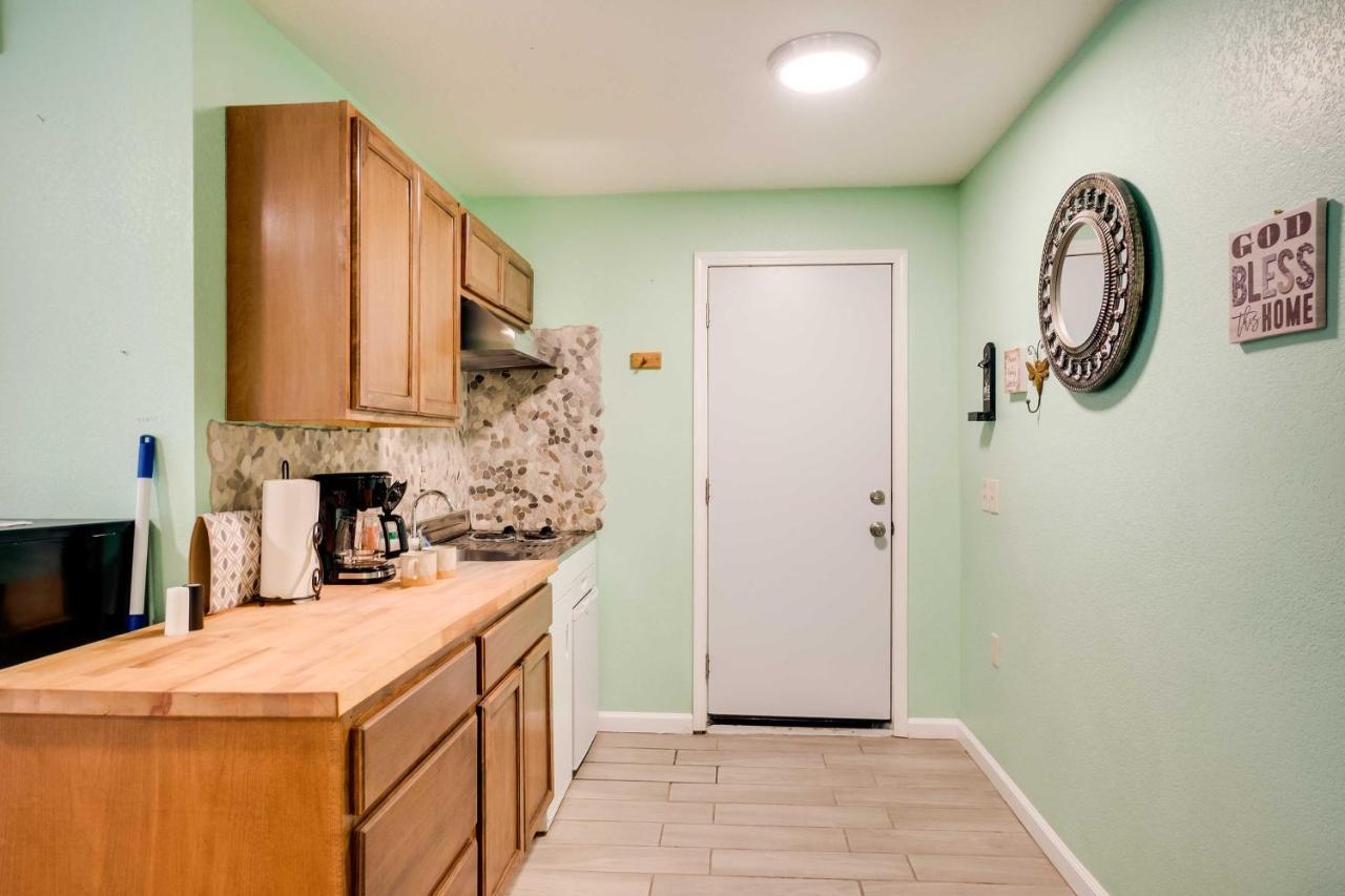 Soothing Studio With Lush Views 2 Mi To Beach! Smith River 외부 사진