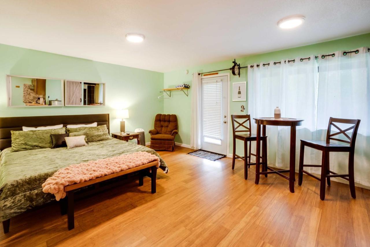 Soothing Studio With Lush Views 2 Mi To Beach! Smith River 외부 사진