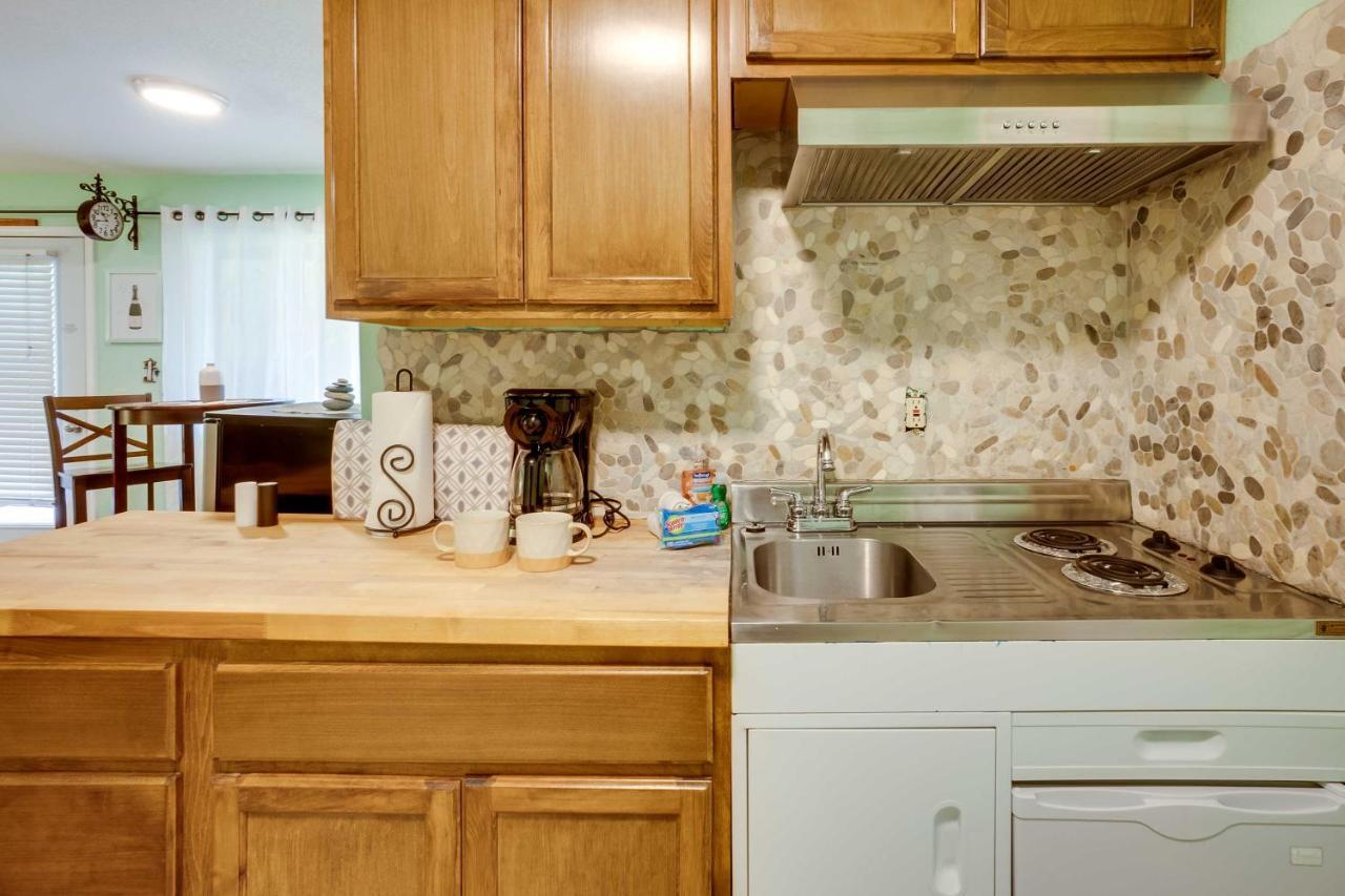 Soothing Studio With Lush Views 2 Mi To Beach! Smith River 외부 사진