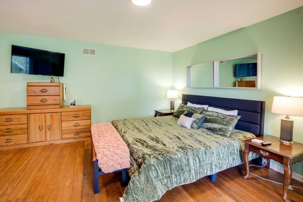 Soothing Studio With Lush Views 2 Mi To Beach! Smith River 외부 사진